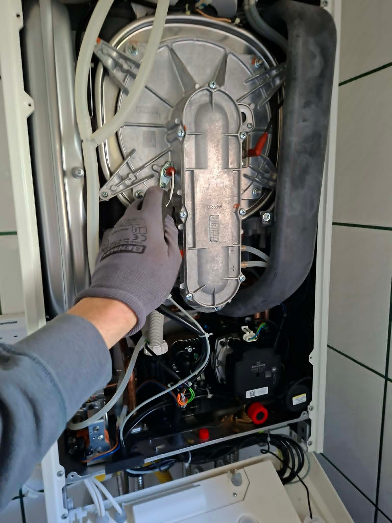 Viessmann kondenzációs kazán csere – szakszerű telepítés